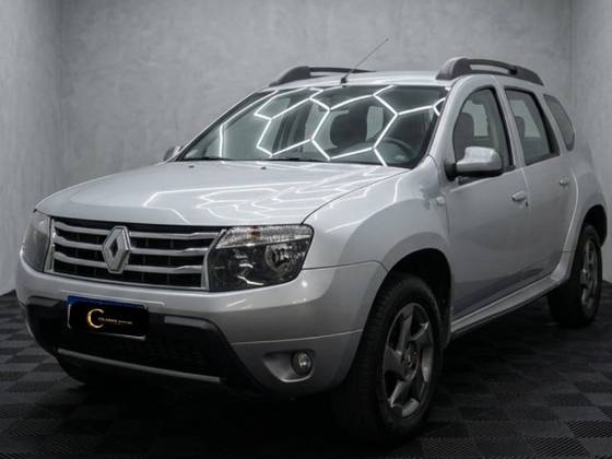 RENAULT DUSTER 2.0 DYNAMIQUE 4X2 16V FLEX 4P AUTOMÁTICO